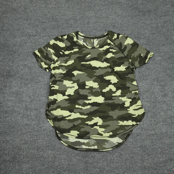 Lululemon Tops - Lululemon Shirt Womens 6 Green Camo Sculpt Short Sleeve Activewear Tee